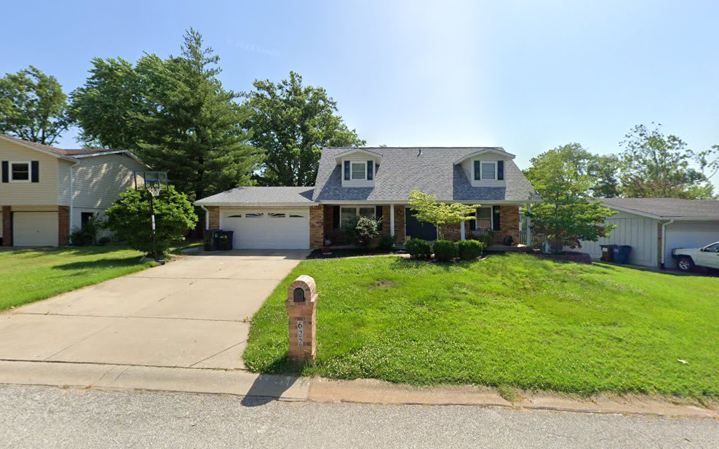 Affordable Seamless Gutters: We Specialize In Small Jobs And Repairs offering chimney services in St Charles