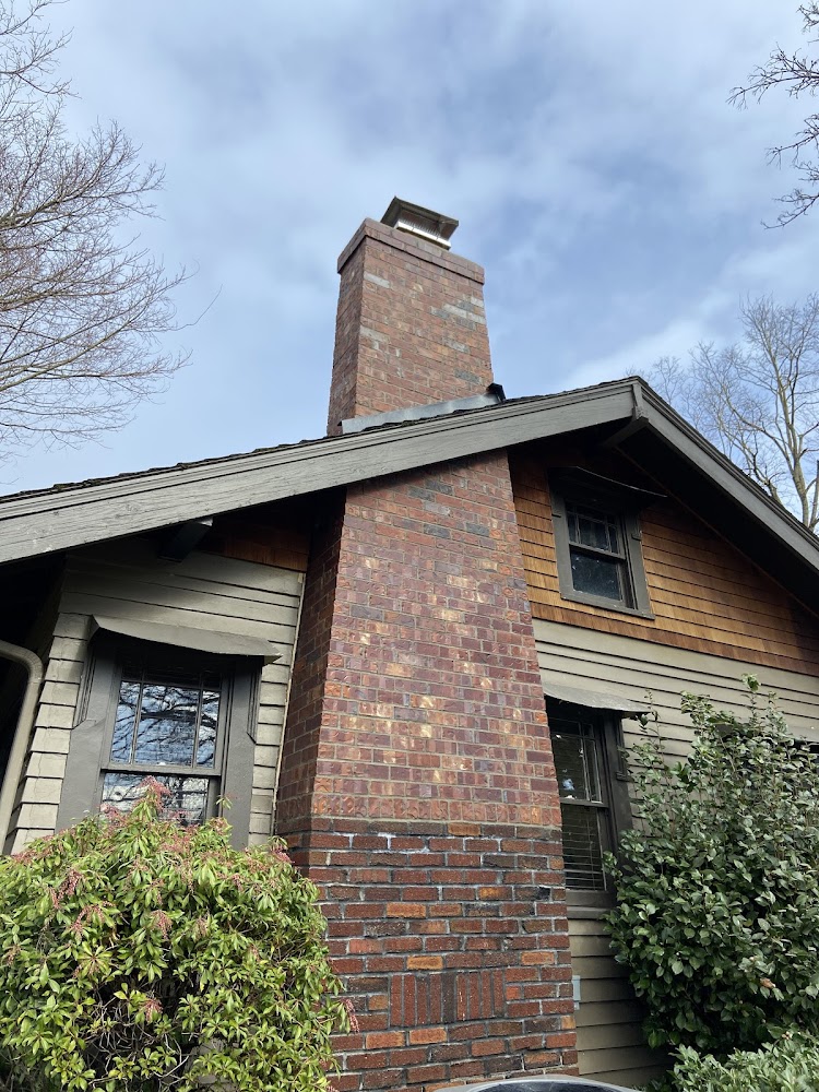 Bridge Town Chimney & Masonry Fireplace Showroom offering chimney services in Portland