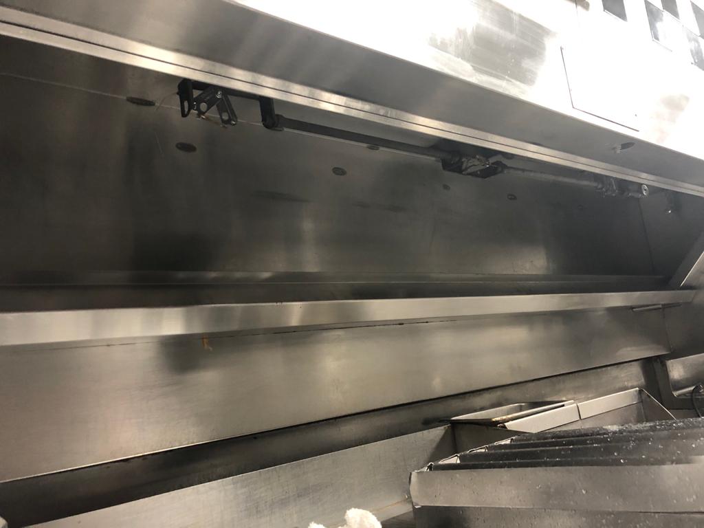 Clean Hoods Express offering chimney services in Sarasota