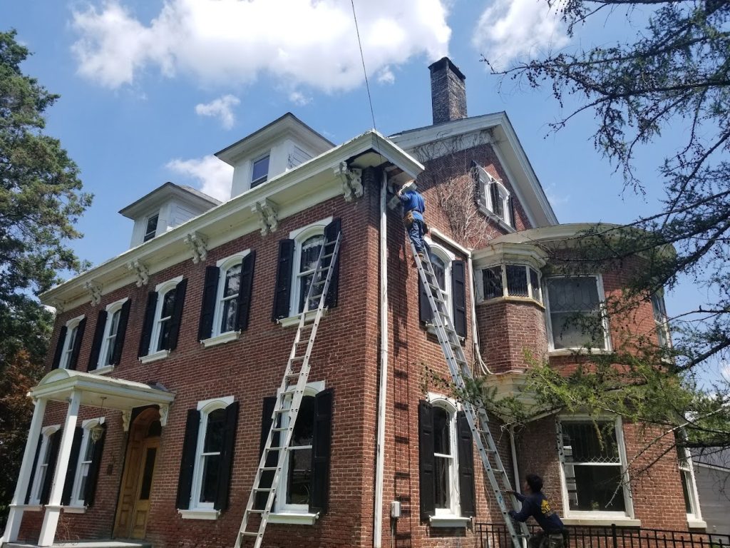DVC ROOFING And DVC CONTRACTORS Inc. offering chimney services in Kintnersville